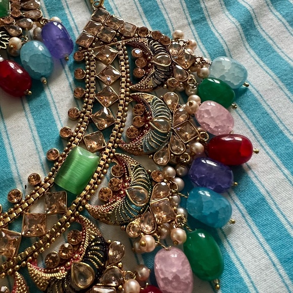 Beautiful multicolor necklace - Picture 5 of 9